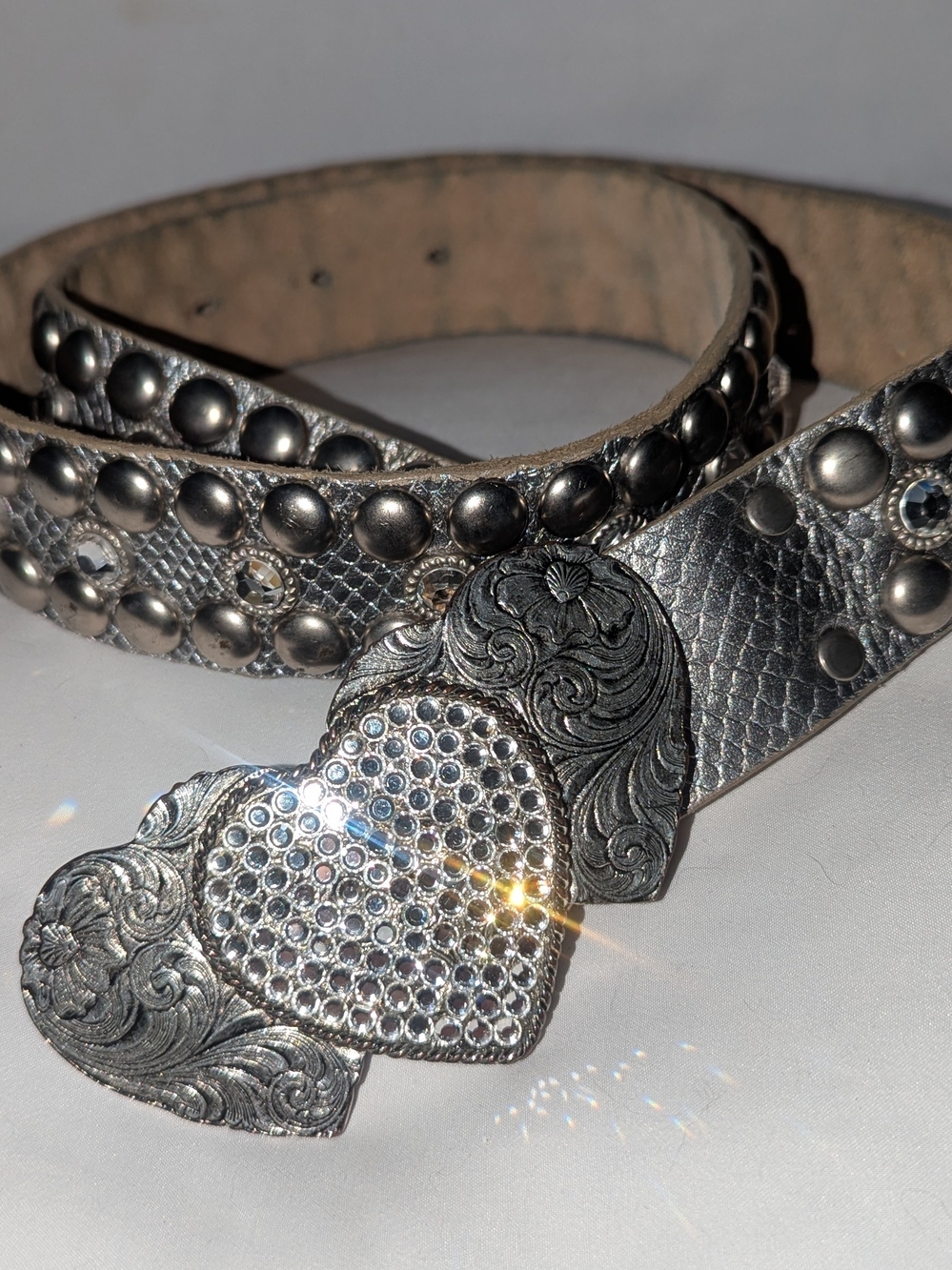 Vintage Leatherock Silver Rhinestone Heart Buckle Women’s Belt